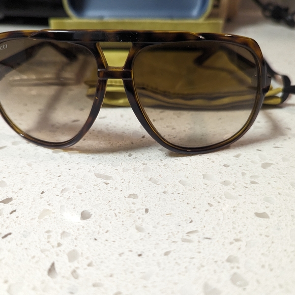 Unisex Gucci 63mm Sunglasses - Picture 8 of 10